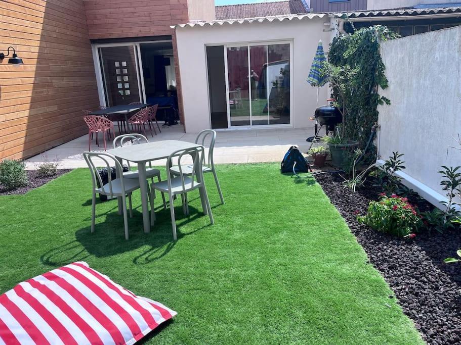נרבון Maison Climatisee, Piscine, A 5 Minutes Des Grands Buffets מראה חיצוני תמונה